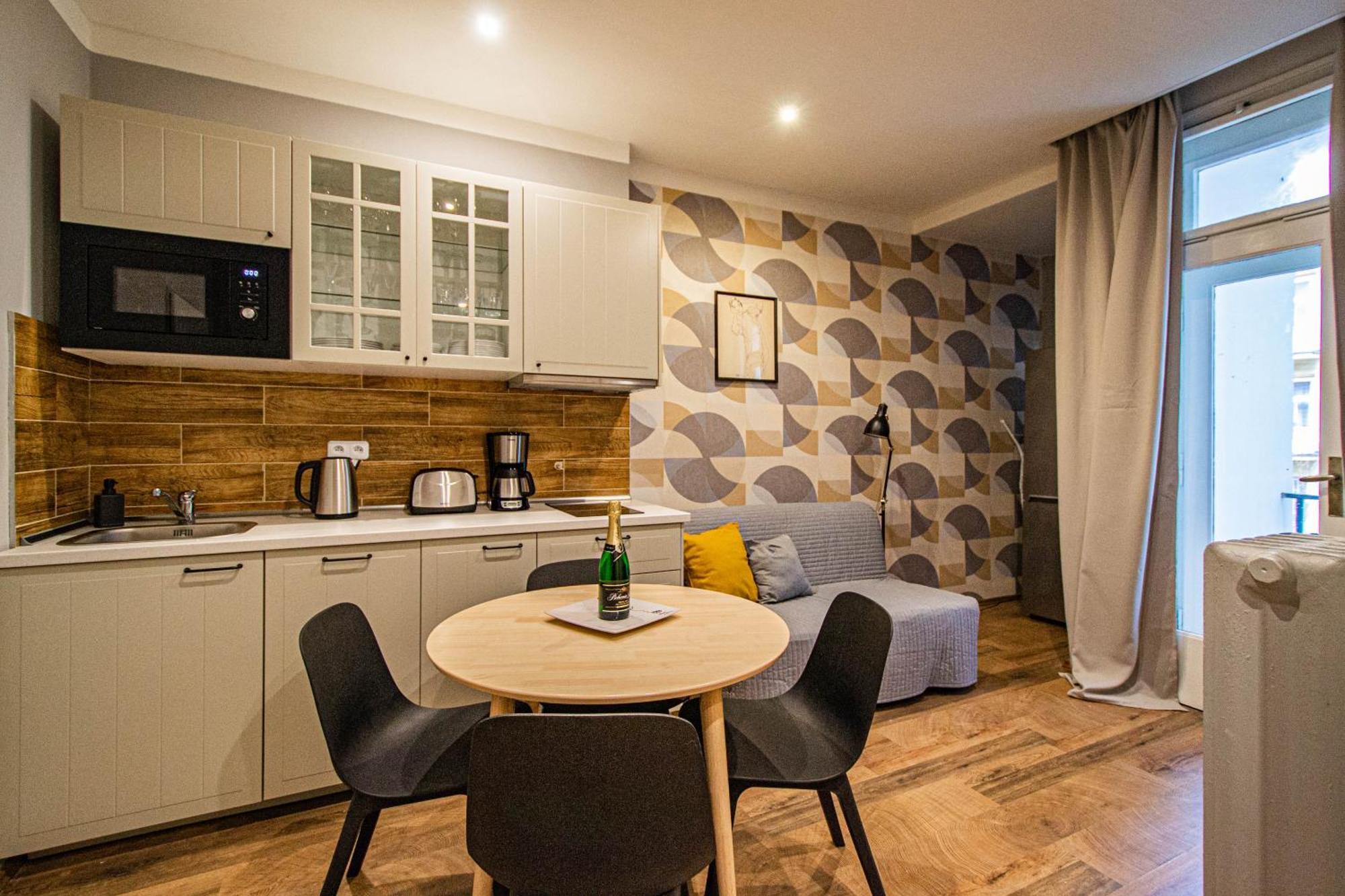 Cozy Studio In The Main City Center Prag Exterior foto